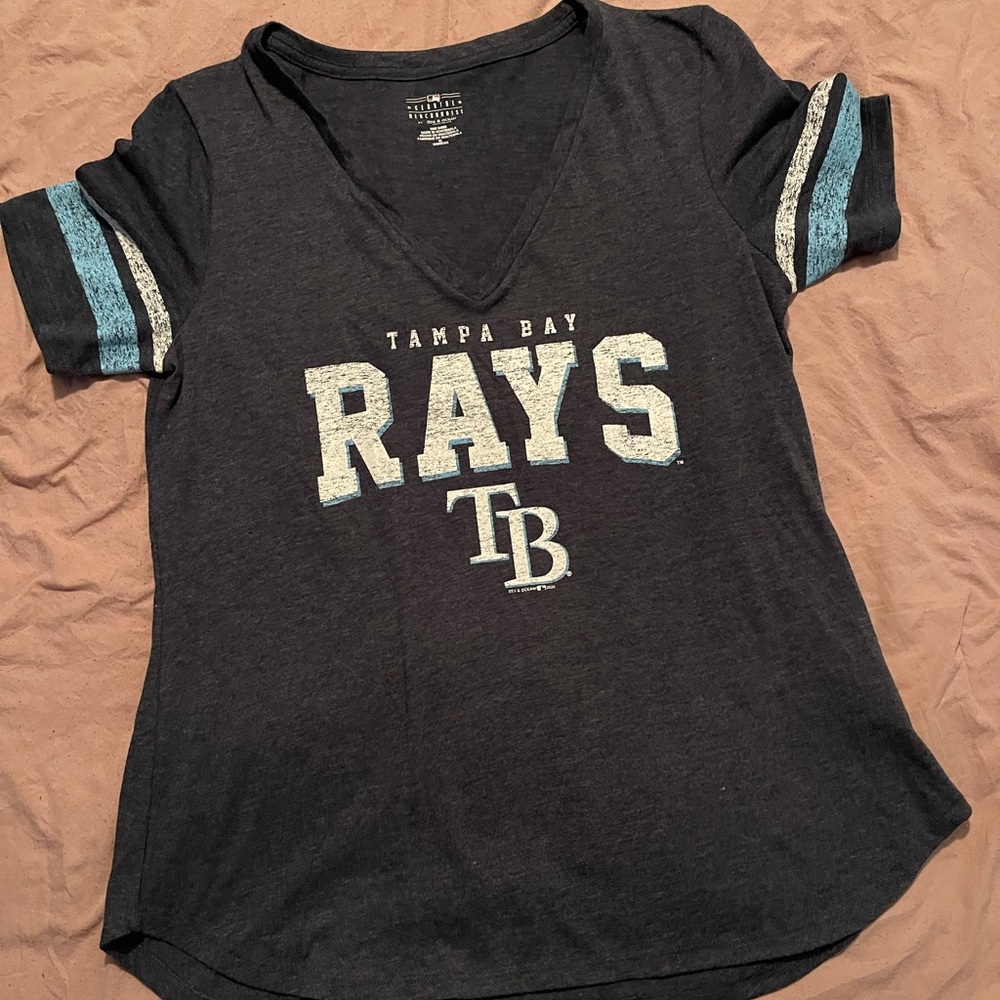 Old Navy T-shirt